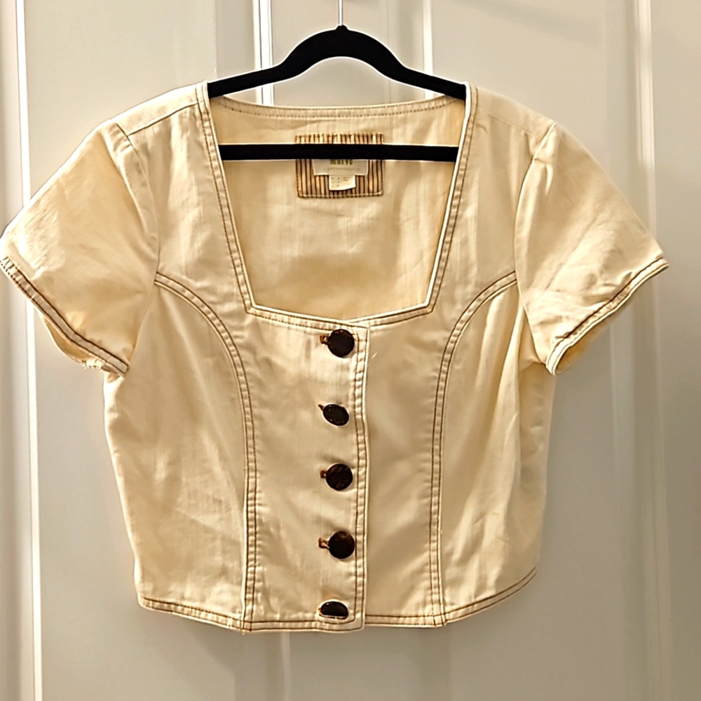 Super Cute Cropped Button Down Square Neck Top Fr… - image 1